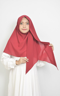 Sally Khimar Pleated Hijab Instan Syari Maroon