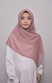 Plain Scarf Bella Square Hijab Scarf Syari Segi Empat Latte