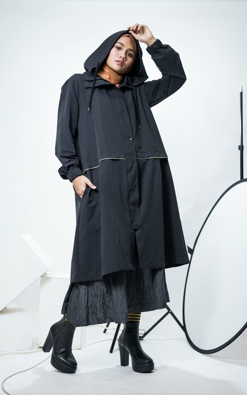 Jaket - Duende Fae Coat | Maison GADIZA | Rosie Rahmadi - Black