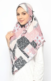 Hijab Instan Bergo Farina Marrakesh Lasercut Pink