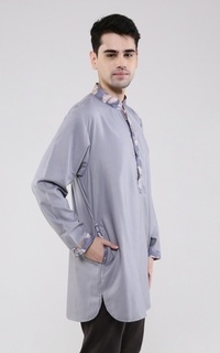 Menswear Blaka Kurta