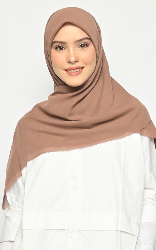 Hijab Polos - Hijab Segi Empat  Voal Gucci Lasercut Mocca - Mocca