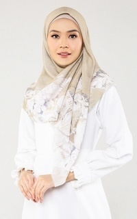 Hijab Motif Kazumi Series - Soft Gold