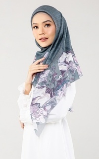 Hijab Motif Kazumi Series - Sage