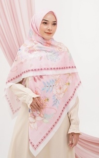 Hijab Motif Sakeena Series Large - Soft Pink