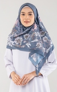 Hijab Motif Audrey Shadow (Voal Square)