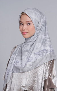 Hijab Motif Banari Scarf Grey