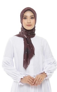 Hijab Motif Kinara Maroon