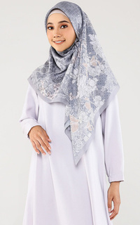 Hijab Motif Zeeta Balsam (Voal Square)
