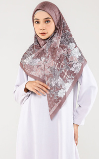 Hijab Motif Zeeta Ginger (Voal Square)