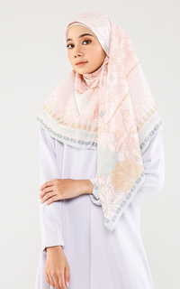 Hijab Motif Swarna Series - Butter Creme
