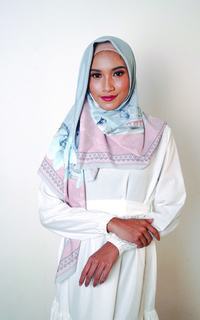Hijab Motif Tieara Saujana Series SUNSKIES