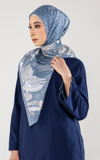 Hijab Motif Tropica Koi (Voal Square) Light Blue-460793