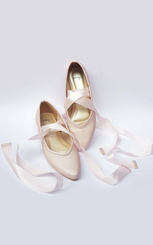 Sepatu - Anna & Ballerina Pink Flatshoes (Detachable Ribbon) - Soft pink