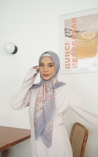 Hijab Motif ZAHWA SCARF STEEL