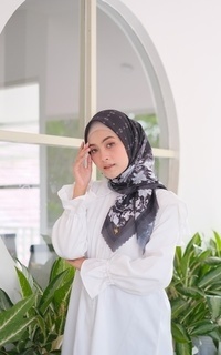 Hijab Motif VIORELLA SCARF BLACK