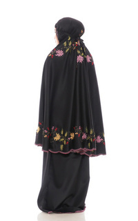 Praying Set Mukena Bordir Elisa Hitam-467161