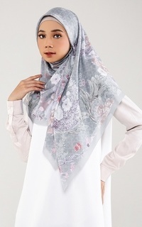 Hijab Motif Mayura Cool Grey (Voal Square)