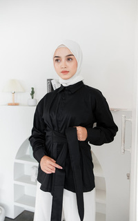 Blus Sofiya Top in Black