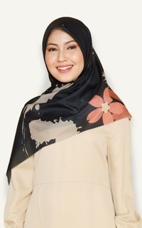 Hijab Motif Kaninna MIDNIGHT Premium Voal Scarf Hijab Lasercut