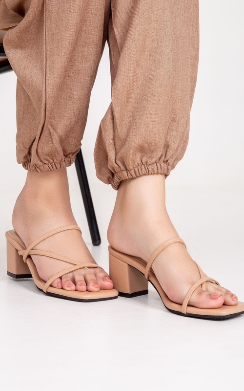 Sepatu - AZH 02 - Sandal Heels - Brown