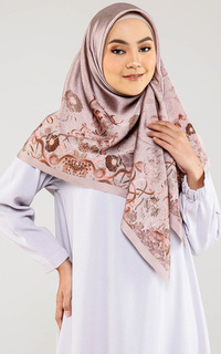 Hijab Motif Kiara Series - Walnut