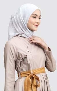 Hijab Motif Yeoja Series Scarf - White