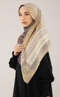 Hijab Motif Kimmi Scarf (140x140 cm)