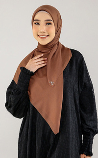 Hijab Polos Voal Square Almond