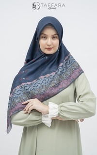 Hijab Motif Kanaya Ethnic Series in Navy