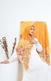 Hijab Motif Nuswapada Series - Goldenrod
