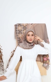 Hijab Motif Nuswapada Series - Clay