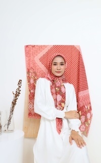 Hijab Motif Nuswapada Series - Redwood