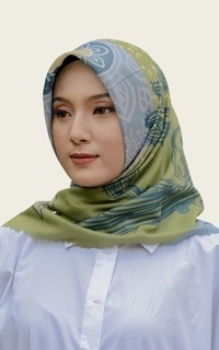 Hijab Motif Lentera Scarf in Hijau