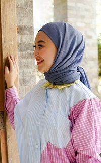 Kemeja Lyan Shirt Blue Blue-504797