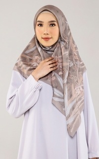 Hijab Motif Zenia Brown (Voal Square)