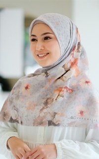 Hijab Motif Rose Mallow - Collonade stione