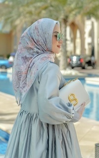 Hijab Motif Dubai Voile Square - Waterfall