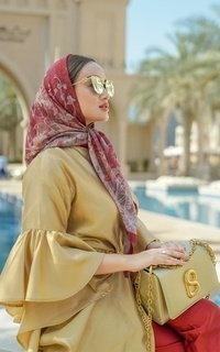 Hijab Motif Dubai Voile Square - Ruby