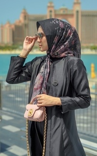 Hijab Motif Dubai Voile Square - Black