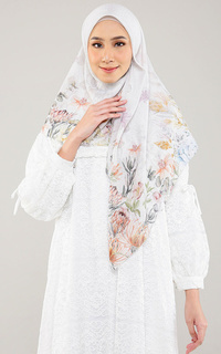 Hijab Motif Exotic Flower -Ivory  (Voal Square)