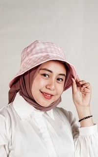 Ikat Rambut Bucket Hat Checkred Pink