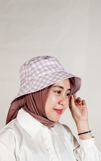 Ikat Rambut Bucket Hat Checkred Lilac