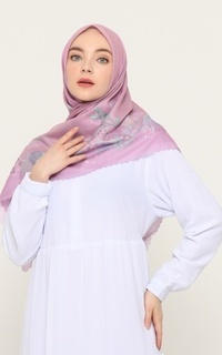 Hijab Motif HYDRANGEA SERIES MULBERRY