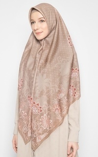 Hijab Motif Aurelia SYARI Scarf in Rose Gold