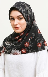 Printed Scarf Voal Hijab Segi Empat Saliffa
