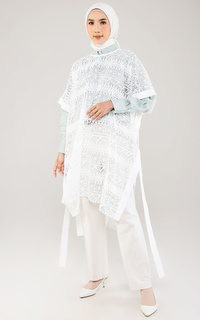 Blus Hannah Lace Outer - White