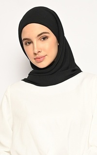 Instant Hijab Karisa Segitiga Instan Black