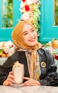 Hijab Motif Camellia series Caramel