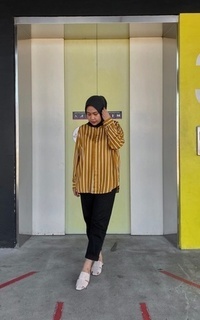 Shirt Brie Printed Shirt in Stripes Mustard